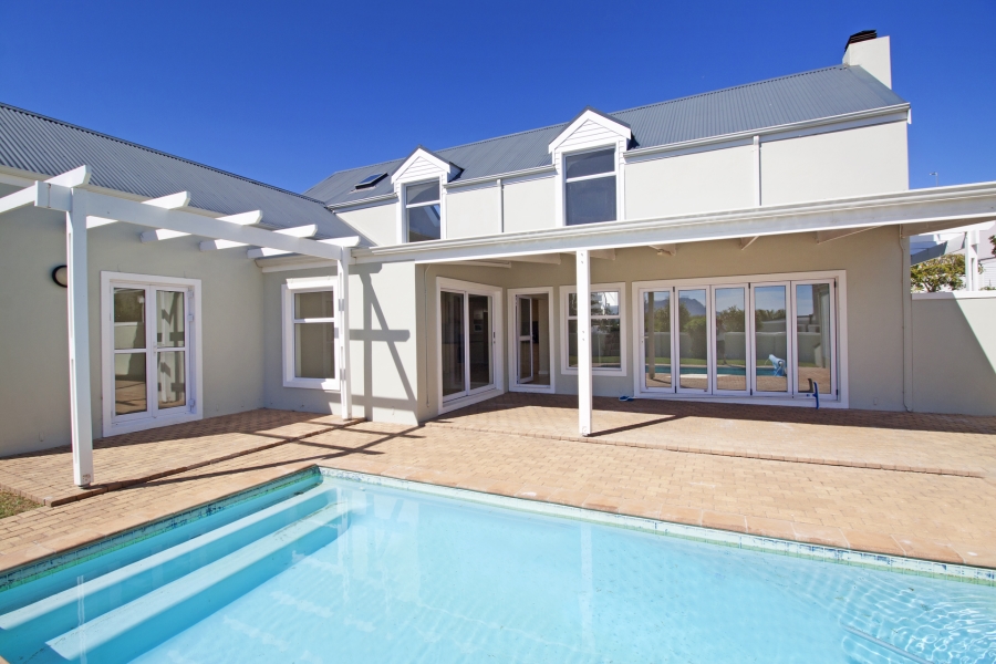 To Let 3 Bedroom Property for Rent in Bluewater Estate Western Cape